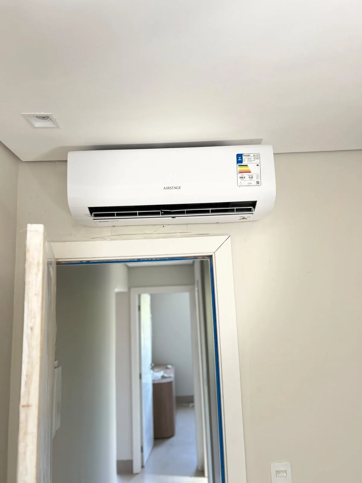 Manutenção corretiva de ar-condicionado Airstage em apartamento