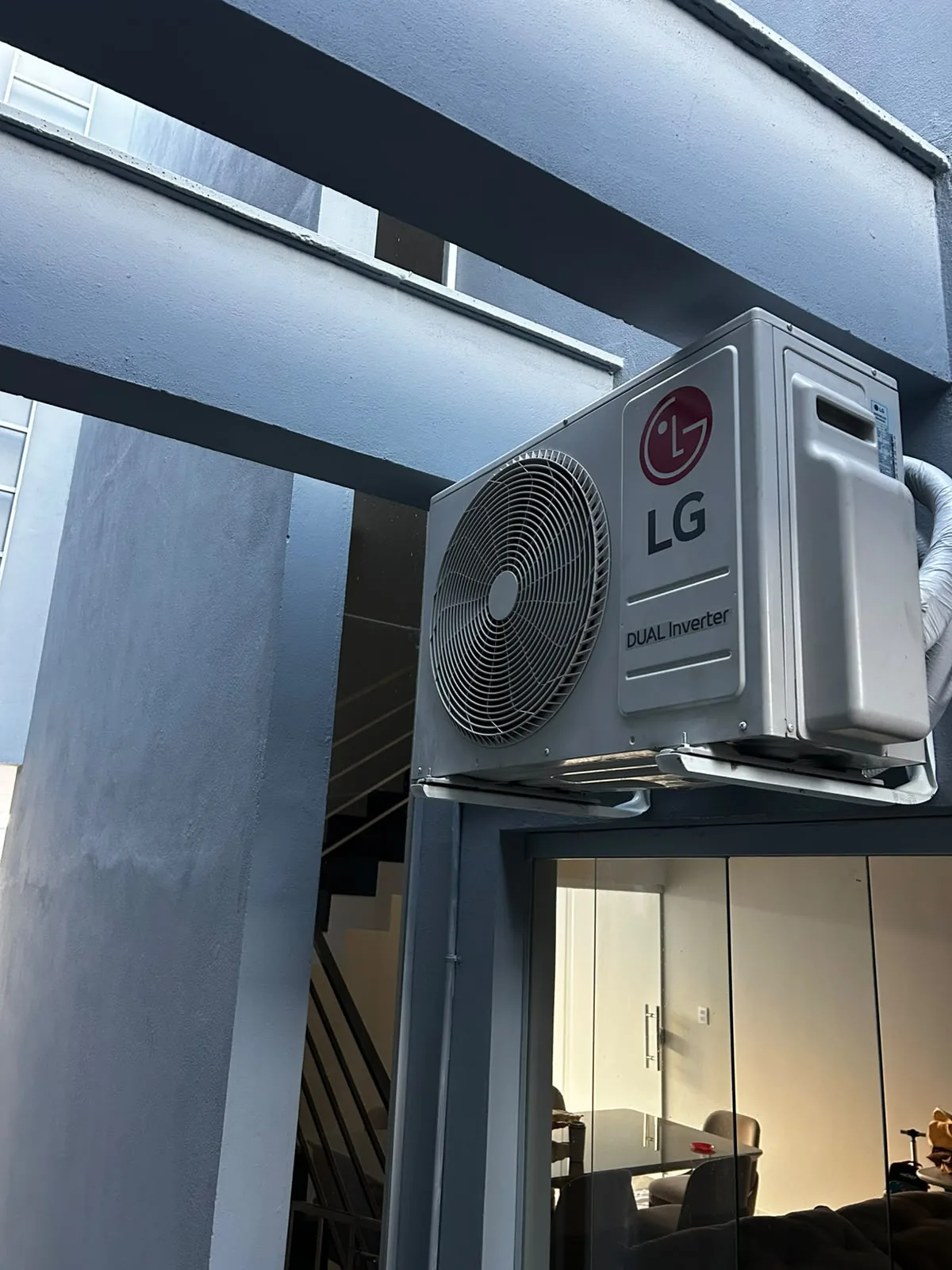 Condensadora LG Dual Inverter instalada pela NF Climatização em Belo Horizonte